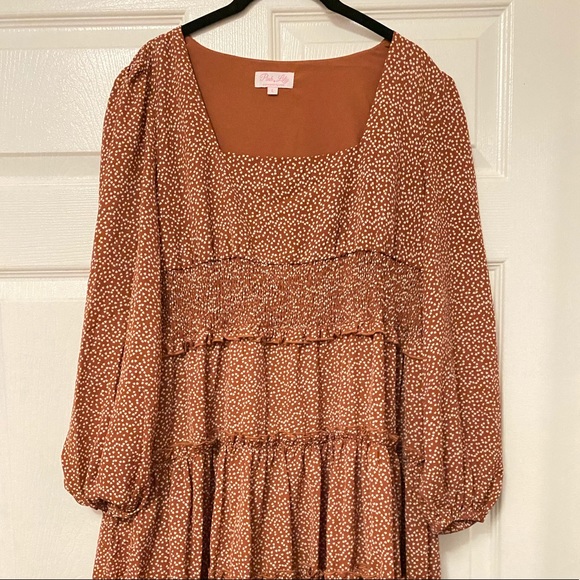 Dress - Picture 7 of 10